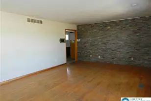 1055 Pine Tree Dr, Slatington Boro, PA 18080 - Photo 7