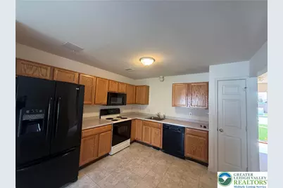 1530 Hawthorn Drive, Forks Twp, PA 18040 - Photo 3