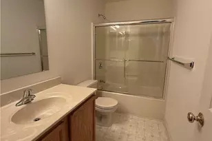 1530 Hawthorn Dr, Forks Twp, PA 18040 - Photo 15