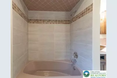 3941 Freemansburg Avenue, Bethlehem Township, PA 18020 - Photo 15