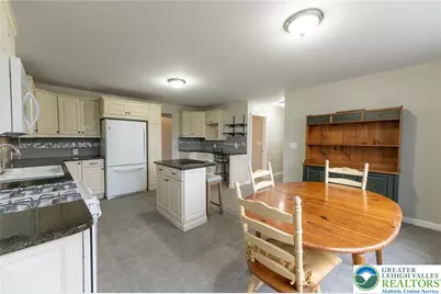 3941 Freemansburg Avenue, Bethlehem Township, PA 18020 - Photo 3