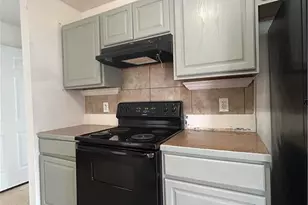 909 Monroe Ave, Scranton City, PA 18510 - Photo 3