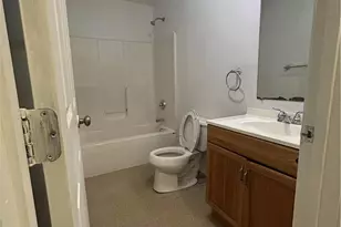 909 Monroe Ave, Scranton City, PA 18510 - Photo 11