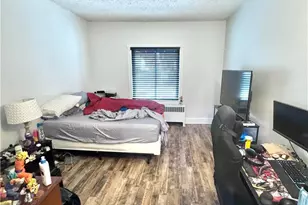 1690 Newport Ave, Northampton Boro, PA 18067 - Photo 9