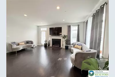 2121 Huntington Lane, Easton, PA 18040 - Photo 3