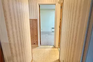 3127 W Emaus Ave, Salisbury Township, PA 18103 - Photo 3