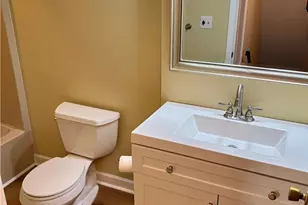 5039 Shawnee Blvd, North Whitehall Township, PA 18078 - Photo 13