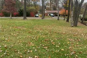 Deer Path Dr, Lehigh Township, PA 18088 - Photo 5