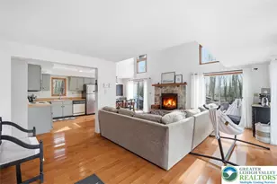 197 Wyomissing Dr, Coolbaugh Twp, PA 18347 - Photo 7