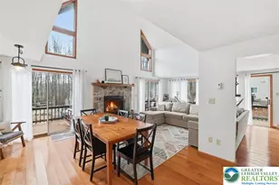 197 Wyomissing Dr, Coolbaugh Twp, PA 18347 - Photo 5