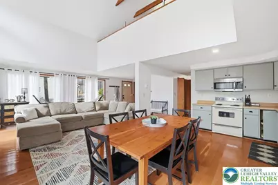 197 Wyomissing Drive, Coolbaugh Twp, PA 18347 - Photo 9