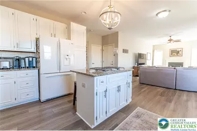 25 Millbrook Court, Palmer Twp, PA 18045 - Photo 17