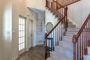 25 Mill Brook Ct, Palmer Twp, PA 18045 - Photo 5