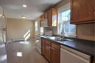 40 Evergreen St, Nazareth Boro, PA 18064 - Photo 11