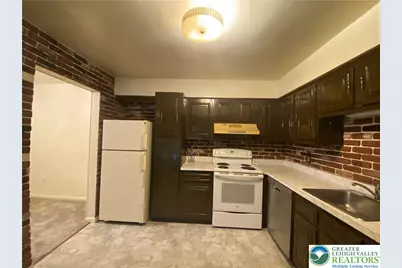 2815 Whitemarsh Place, Lower Macungie Township, PA 18062 - Photo 3