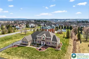 209 Donato Ct, Bushkill Twp, PA 18064 - Photo 7