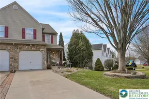 1560 Pinewind Dr, Lower Macungie Township, PA 18011 - Photo 3