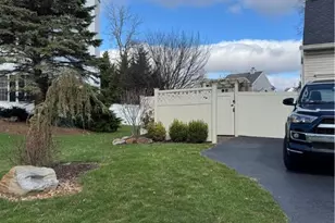 2570 Steele Ln, Forks Twp, PA 18040 - Photo 7