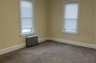 37 E Pennsylvania Ave, Pen Argyl, PA 18072 - Photo 9