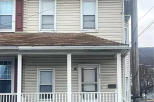 37 E Pennsylvania Ave, Pen Argyl Boro, PA 18072 - Photo 1