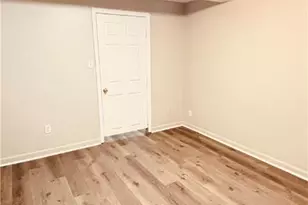 5562 Main St, Lehigh Township, PA 18052 - Photo 17