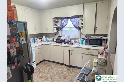 213 E Franklin Street, Slatington Boro, PA 18080 - Photo 11