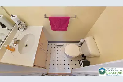 18 Jazz Circle, Whitehall Township, PA 18052 - Photo 9