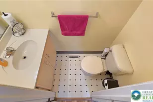 18 Jazz Cir, Whitehall Township, PA 18052 - Photo 9