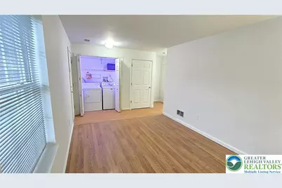 18 Jazz Circle, Whitehall Township, PA 18052 - Photo 21