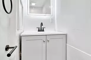 147 N 9th St, Stroudsburg, PA 18360 - Photo 11