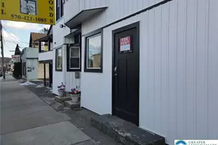 147 N 9th St, Stroudsburg, PA 18360 - Photo 5