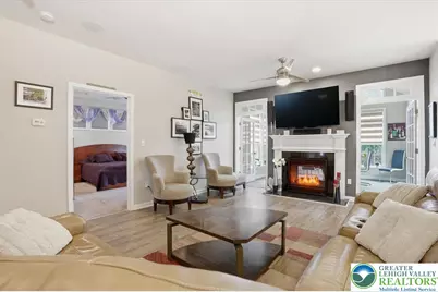 3686 Cottage Drive, Bethlehem City, PA 18020 - Photo 9