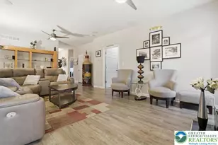 3686 Cottage Dr, Bethlehem City, PA 18020 - Photo 11