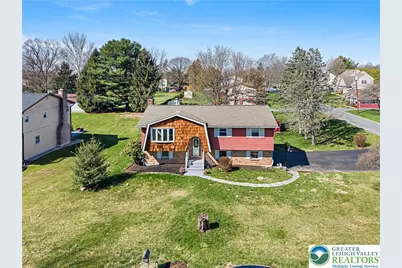 3945 Hemlock Place, Hanover Twp, PA 18017 - Photo 3