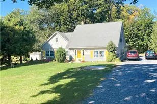 5821 Daniel St, Upper Macungie Township, PA 18104 - Photo 3