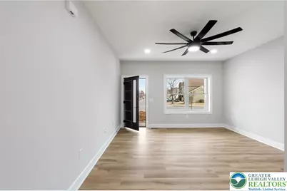 1330 Lincoln Street, North Catasauqua Bor, PA 18032 - Photo 5