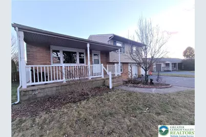 1611 Chippendale Circle, Hanover Twp, PA 18017 - Photo 5