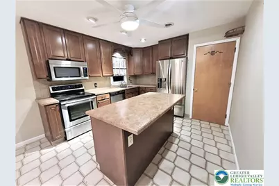 1611 Chippendale Circle, Hanover Twp, PA 18017 - Photo 9