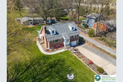 724 Krocks Court, Lower Macungie Township, PA 18106 - Photo 3