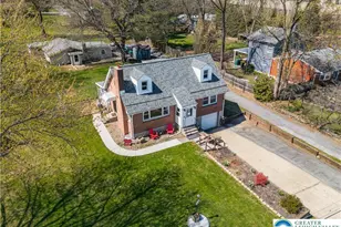 724 Krocks Ct, Lower Macungie Township, PA 18106 - Photo 3