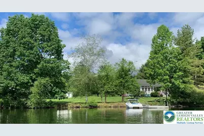 32 Shore Drive, , PA 18657 - Photo 1