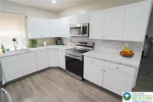 3863 Mauch Chunk Rd, Allentown City, PA 18104 - Photo 9