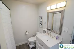 3863 Mauch Chunk Rd, Allentown City, PA 18104 - Photo 13