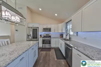 1031 Decatur Street, Bethlehem City, PA 18017 - Photo 17