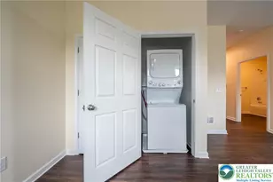 418 W Race St, Pottsville, PA 17901 - Photo 9