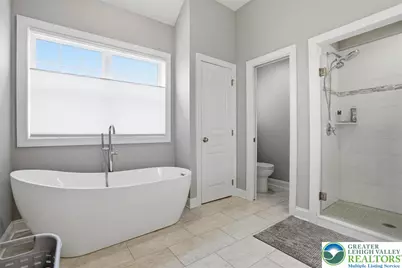 206 Broadview Court, Bushkill Twp, PA 18064 - Photo 35