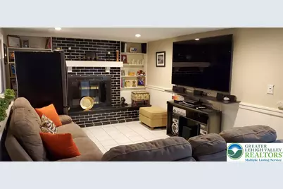 1820 Sherwood Street, Hanover Twp, PA 18109 - Photo 9