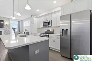 3206 Huntington Ln, Forks Twp, PA 18040 - Photo 5