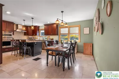 536 Celia Avenue, Topton Boro, PA 19562 - Photo 9