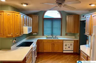 3858 Rosewood Ln, Whitehall Township, PA 18052 - Photo 9